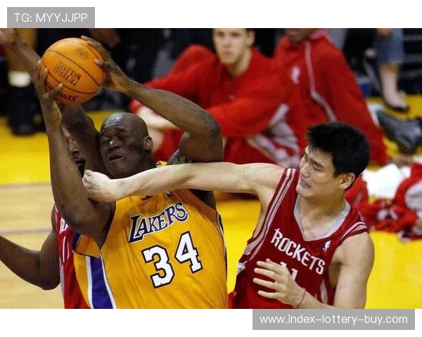 姚明带领火箭震撼全场精彩瞬间回顾NBA经典对决视频